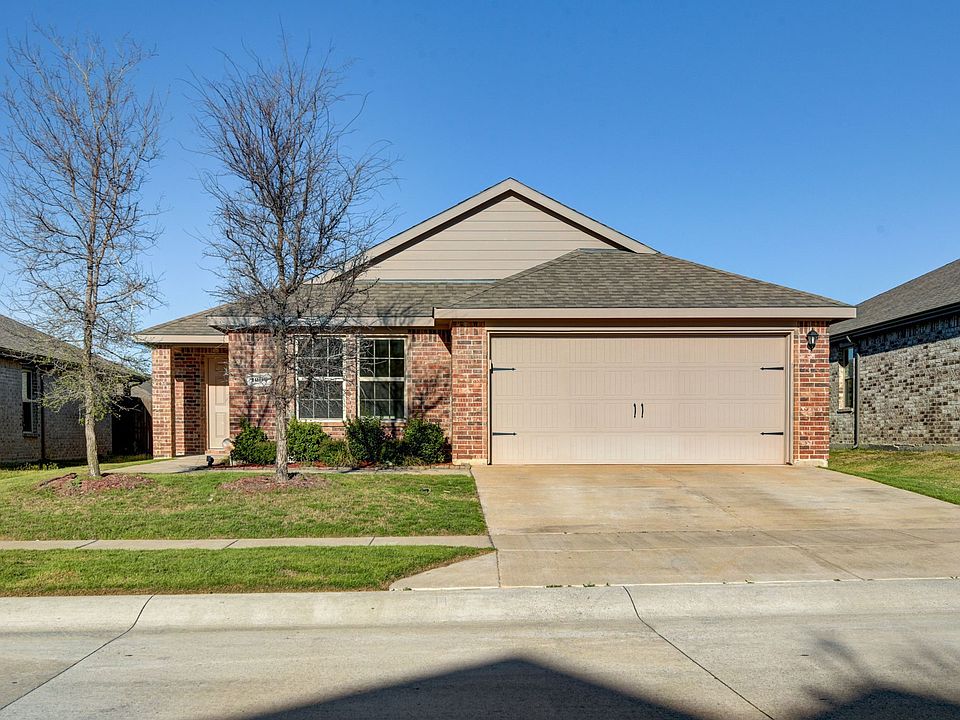 1st image of 1004 Meadow Wood Ln