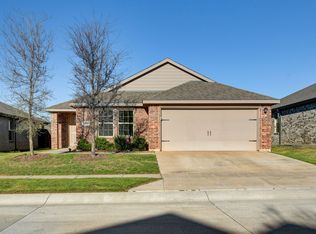 1004 Meadow Wood Ln, Princeton, TX 75407
