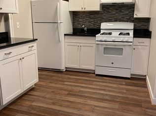 12 Cedar St, Hopkinton, MA 01748