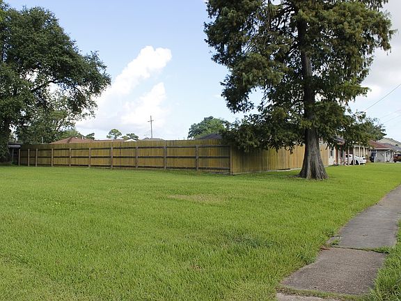 5th image of 4530 Congress Dr