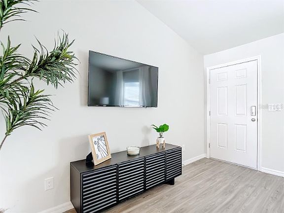 2nd image of 100 PORT ROYAL DRIVE