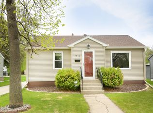 1817 7th Ave N, Grand Forks, ND 58203