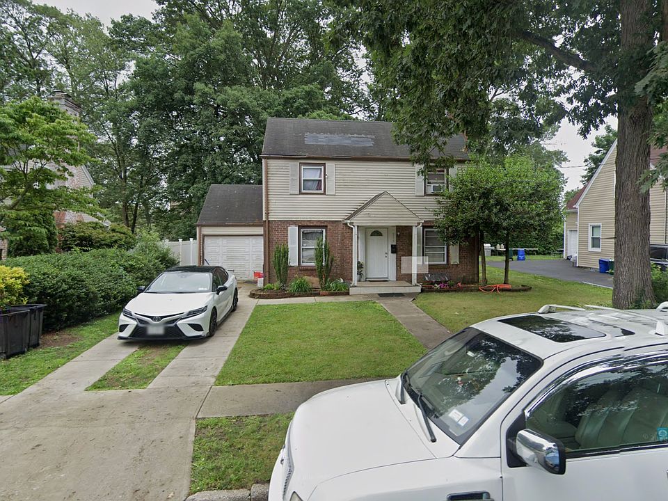 1st image of 215 Parsons Dr