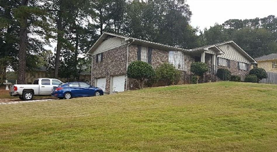 2nd image of 800 Miami Pl