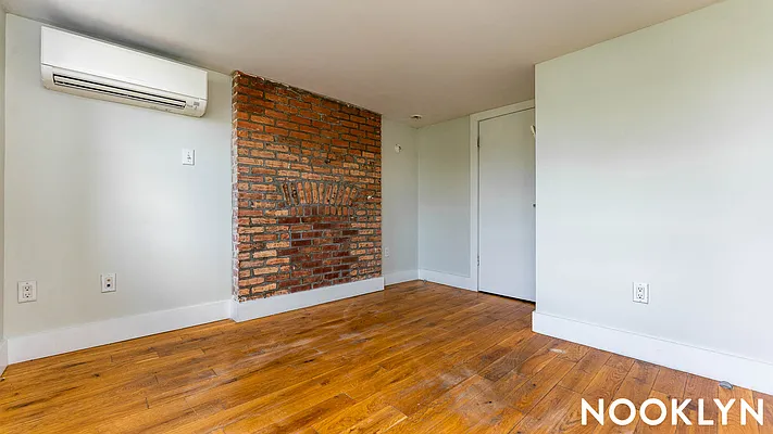 Rented by Nooklyn NYC LLC | media 34