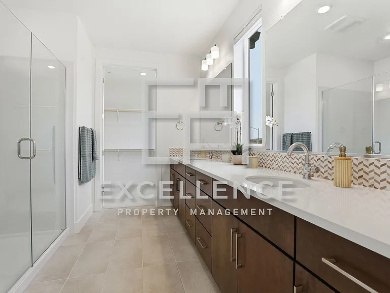 16210 Juan Hernandez Dr — Photo 10