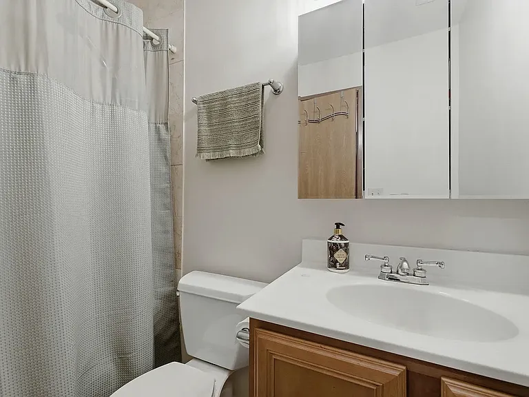 2238 Abbeywood Dr #F — Photo 8