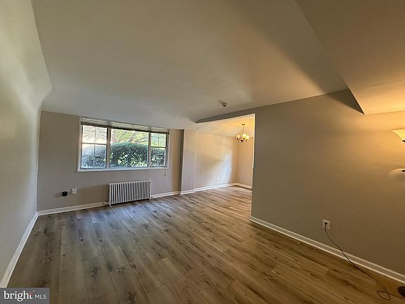 3rd image of 1304 N Meade St #Eng4