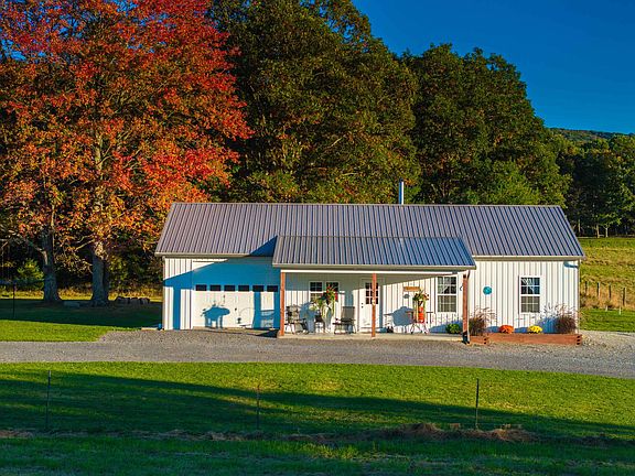3rd image of 2059 Jackson River Rd