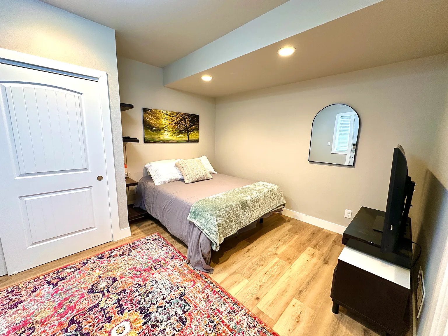 1 bed, 1300 sqft, $1,750 — Photo 2