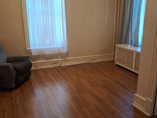 72 N 4th St APT A