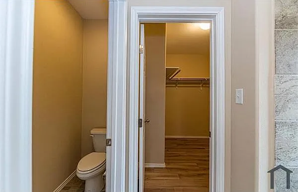 4 bed, 2298 sqft, $2,300 — Photo 4