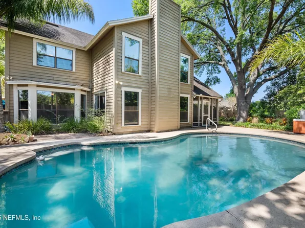 2273 THE WOODS Drive E, Jacksonville, FL 32246