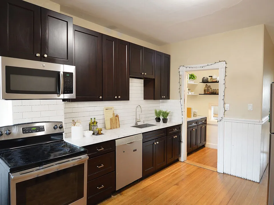 1807 Beacon St #5