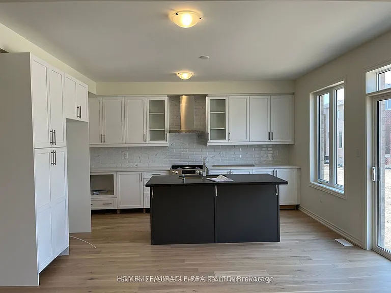 2144 Coppermine St — Photo 8