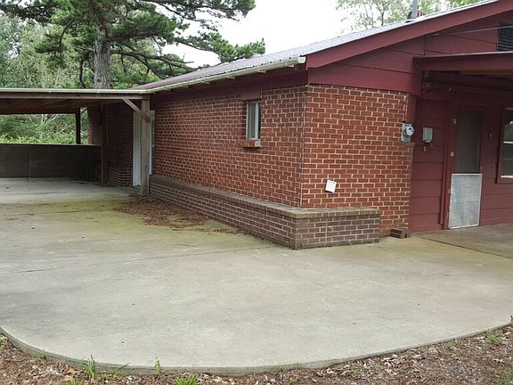 4th image of 66 Castleberry Ln