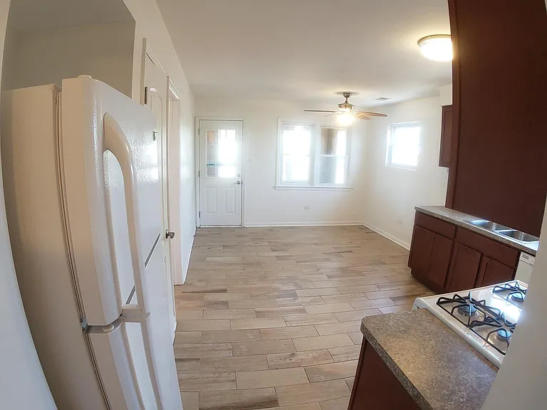 6510 W Higgins Ave #2 — Photo 25