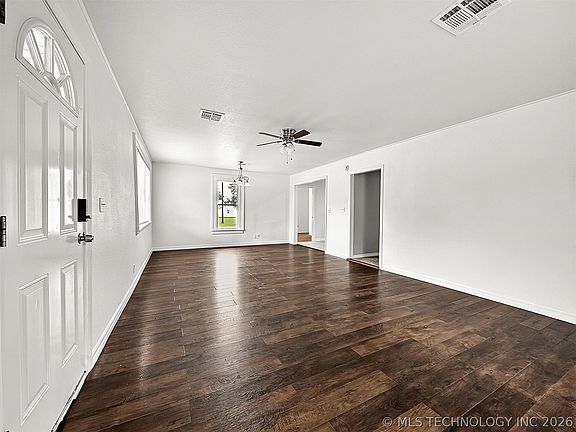 5th image of 115 N Pne