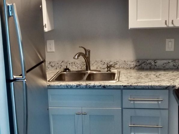 1449 Haskell St APT F