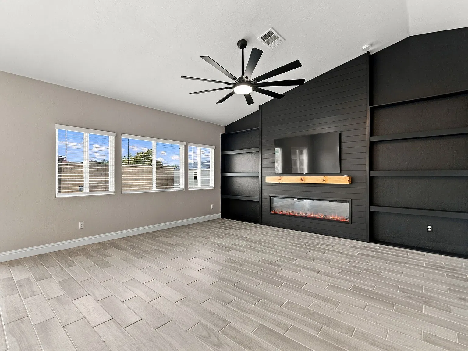 4 bed, 1725 sqft, $2,800 — Photo 4