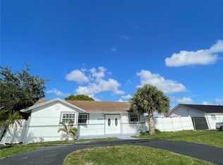 20189 NW 47th Ave, Miami Gardens, FL 33055