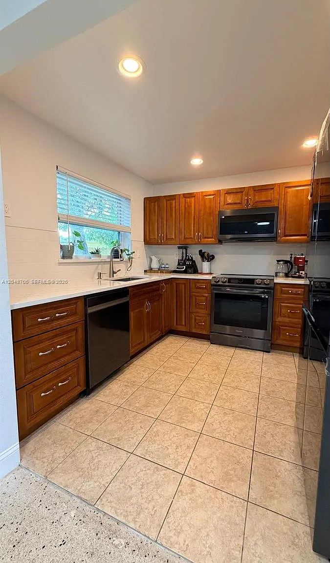 Melrose Park Sec 7 — Photo 1