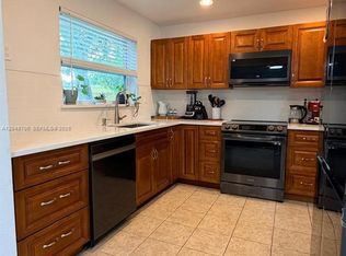 3781 Jackson Blvd, Fort Lauderdale, FL 33312
