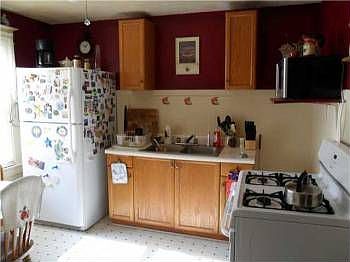 4th image of 14 Elgas St