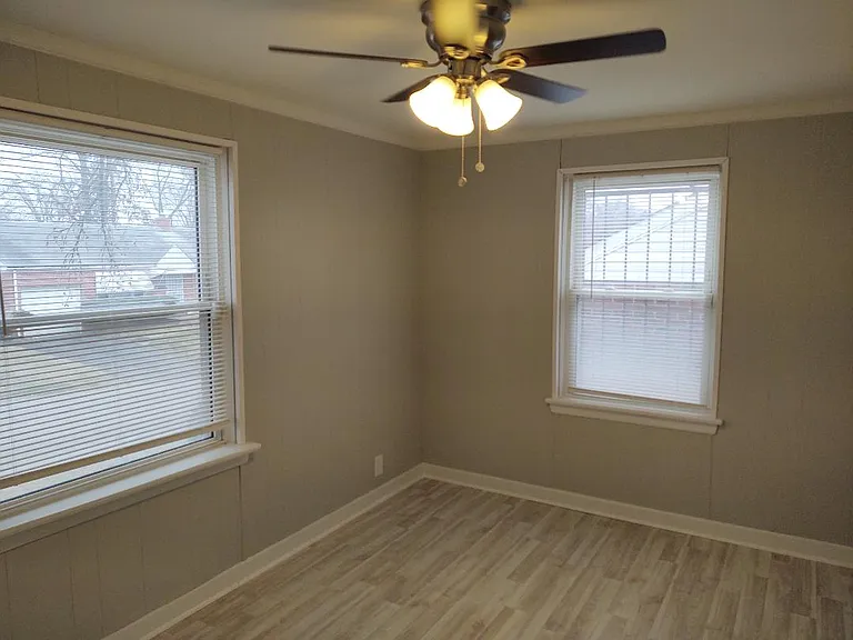 4713 Oakridge Blvd — Photo 5
