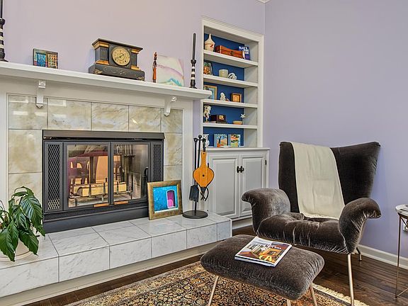 3rd image of 719 Summit Ave