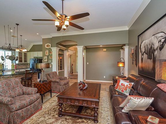 3rd image of 10718 W Hidden Lake Ln