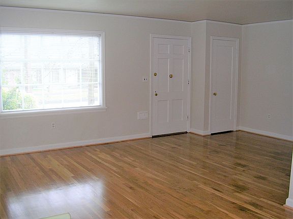 2nd image of 5525-5529 SE Powell Blvd #3418-3444