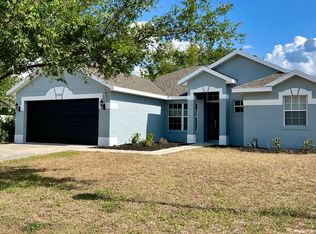 2705 Athens Dr, Leesburg, FL 34748
