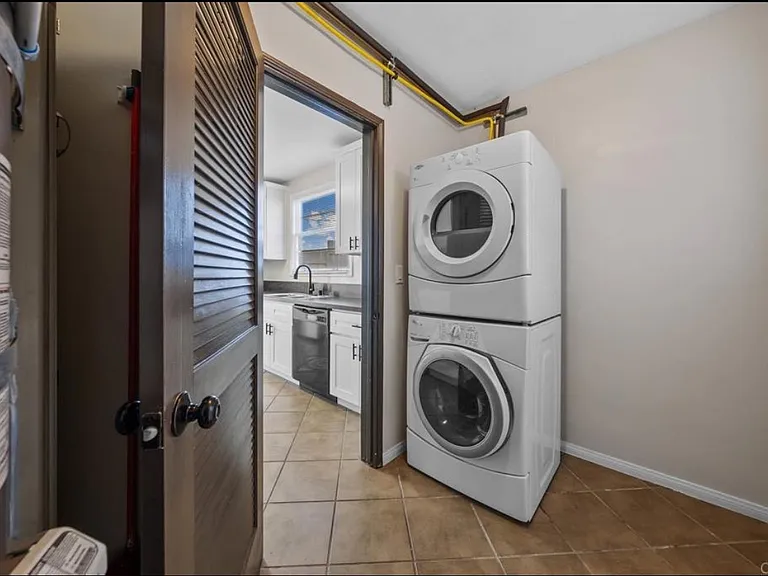 809 Merlin Dr #1 — Photo 5
