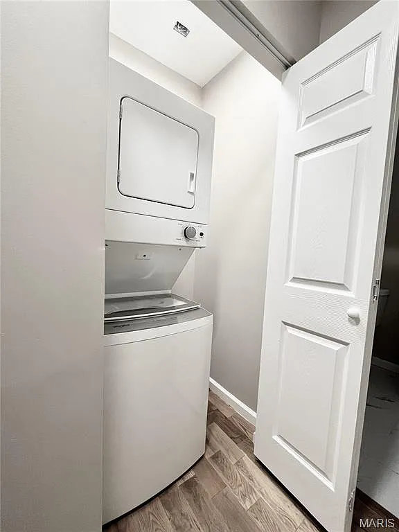 2 bed, 1.0 bath, 1816 sqft, $1,295 — Photo 4
