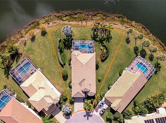 3rd image of 19557 Casa Verona Ct