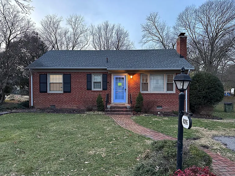 826 Pepper Ave — Photo 1