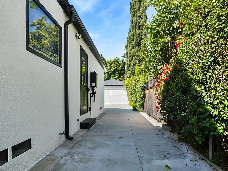 4177 Fair Ave — Photo 14