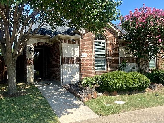 2nd image of 4904 Stray Creek Ln