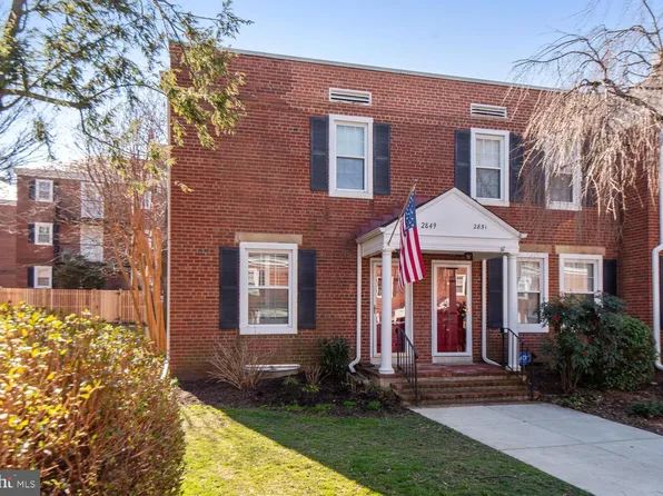 2849 S Buchanan St, Arlington, VA 22206