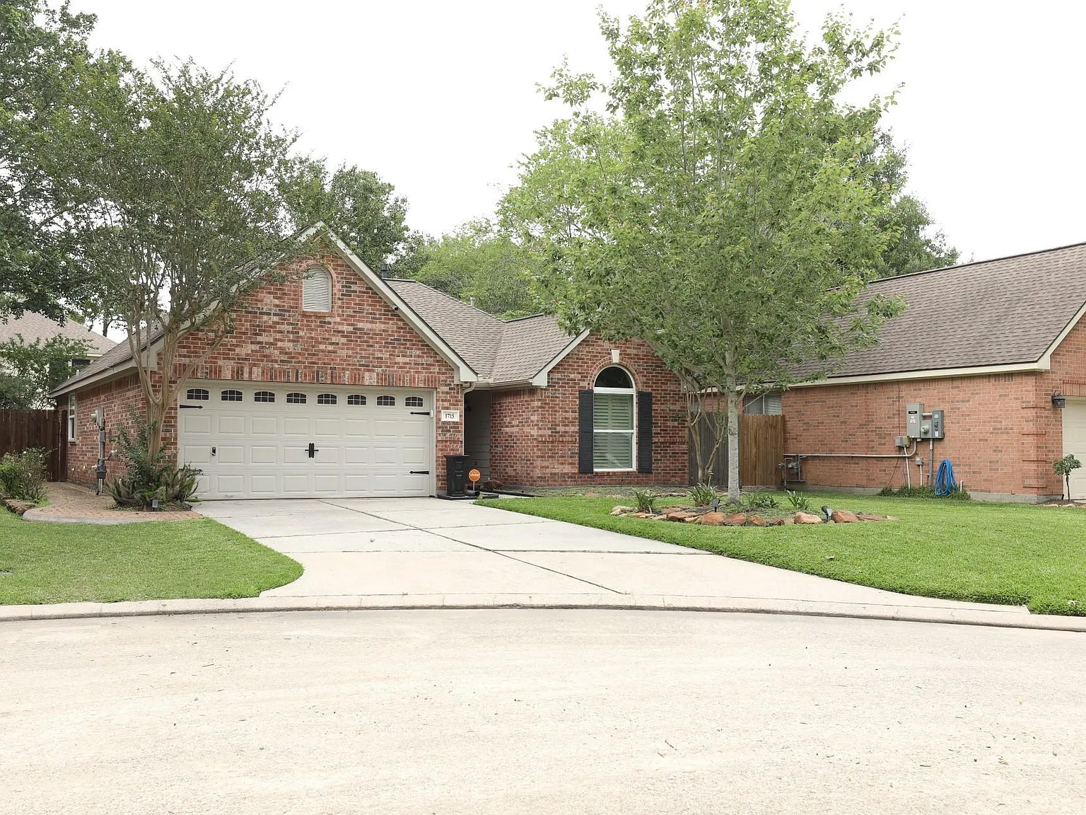 3 bed, 2.0 bath, 1598 sqft, $2,350 — Photo 4