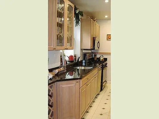 Sold by Stribling | media 16