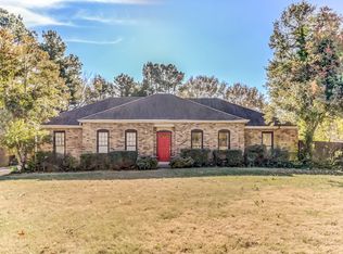 8033 Cedar Ridge Cv, Germantown, TN 38138