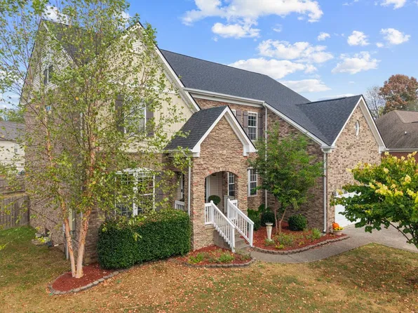 1021 Queens Pl, Spring Hill, TN 37174