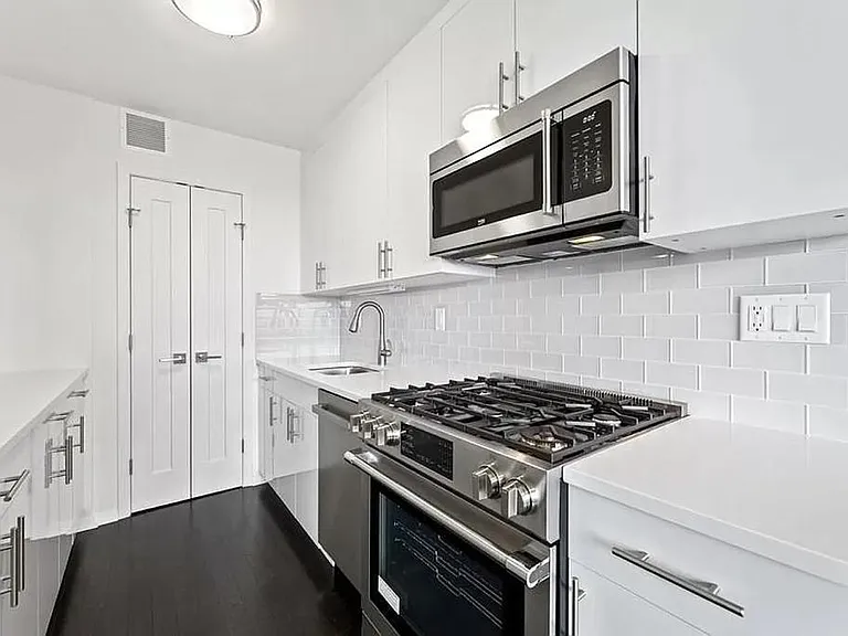 500 Central Ave #919 — Photo 5