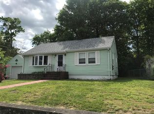 412 Bryant St, Cumberland, RI 02864