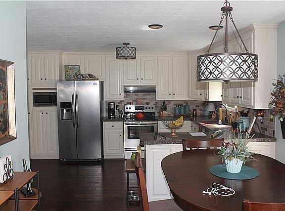 2nd image of 1099 Gray Bill Dr