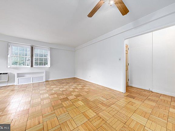 4th image of 4378 N Pershing Dr APT 3