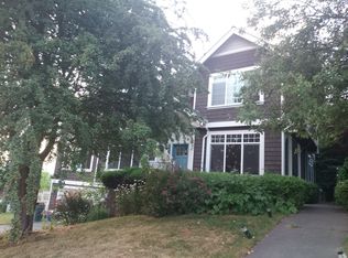 1028 W Ruffner St, Seattle, WA 98119