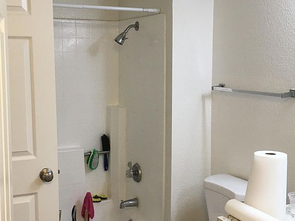 5th image of 1365 Crafton Ave APT 1100